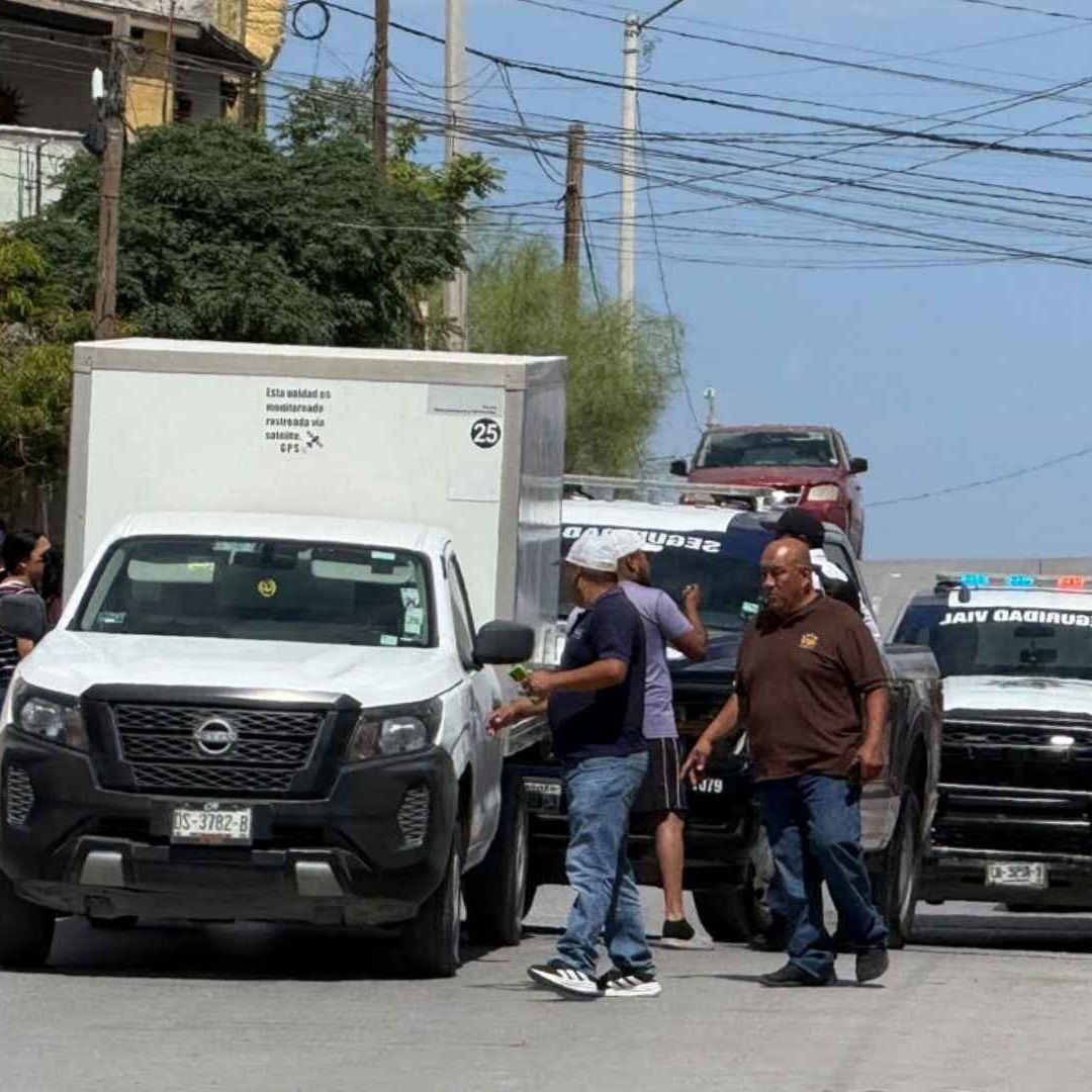 Dos adultas mayores son atropelladas frente a iglesia
